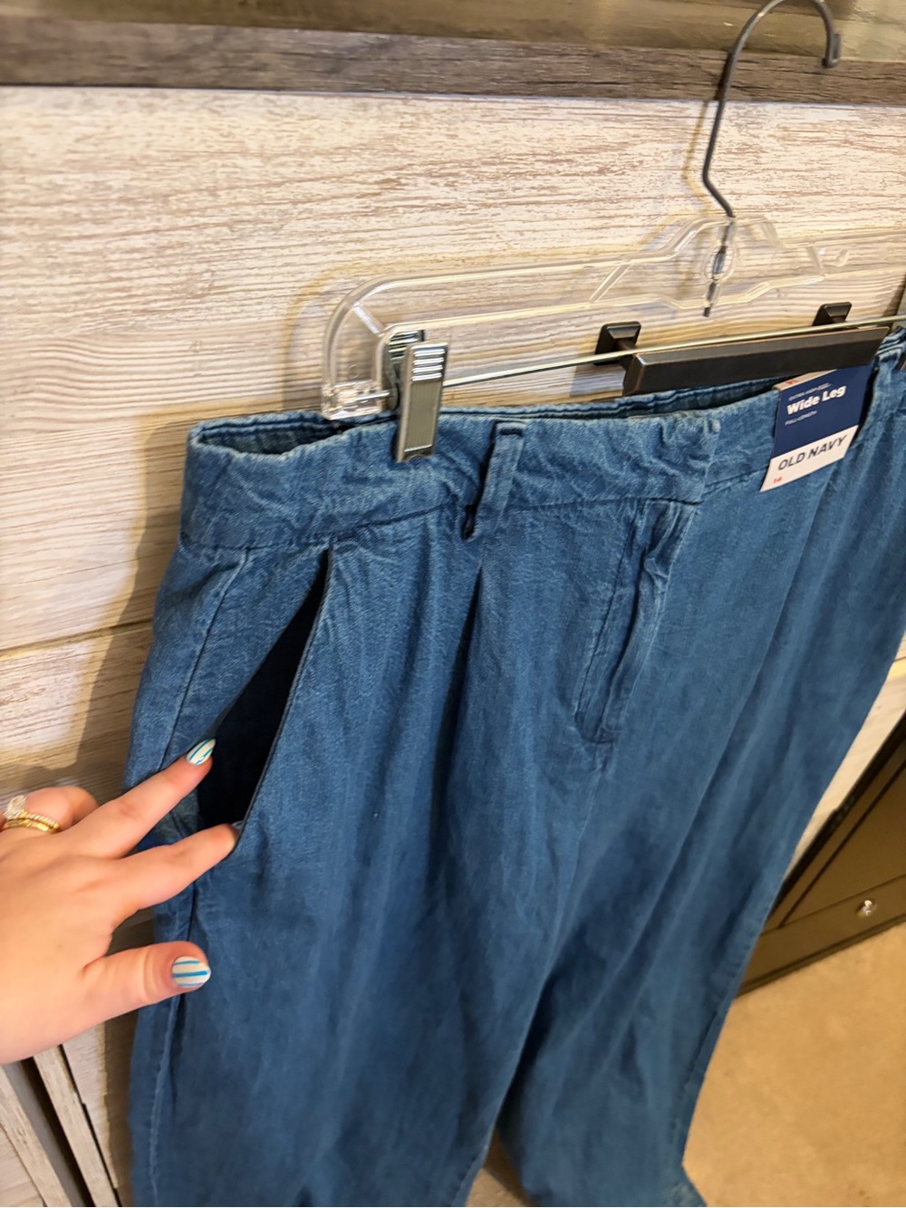 Old Navy Extra High Rise Wide Leg Denim Pants Size 14 Medium Wash NWT - Picture 4 of 7